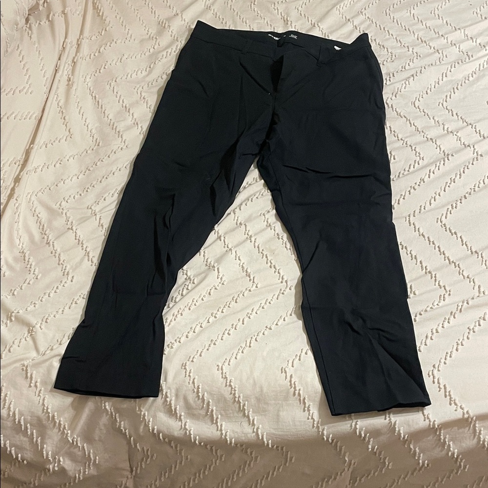 Women’s  Black Old Navy Pixie Pants